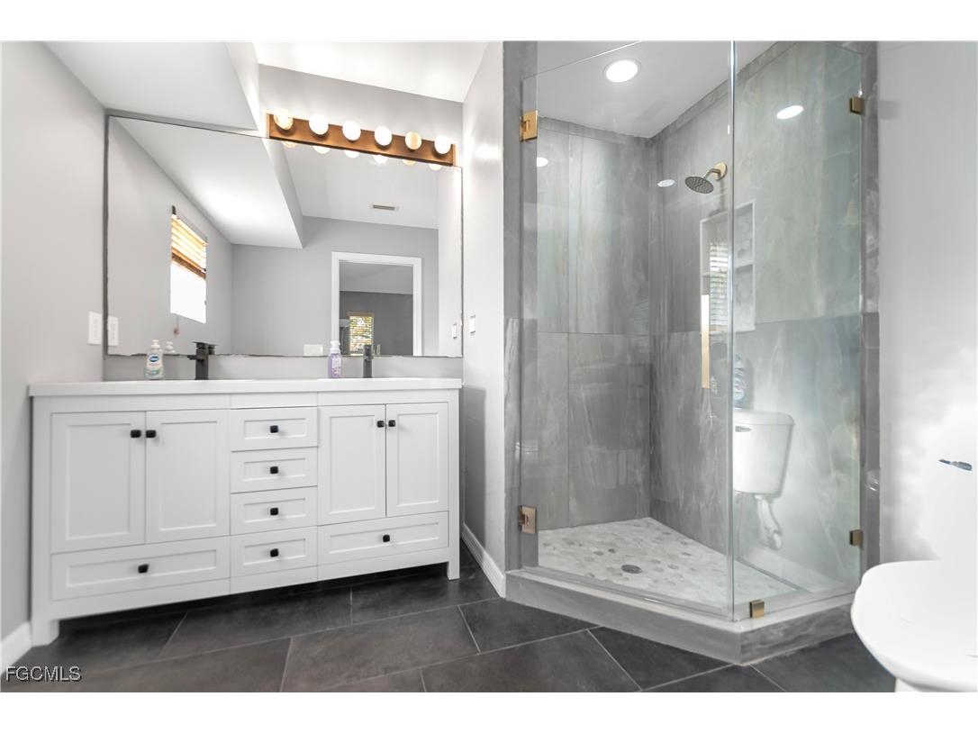 2231 NW Embers Terrace Cape Coral FL 33993 2025013668 image21