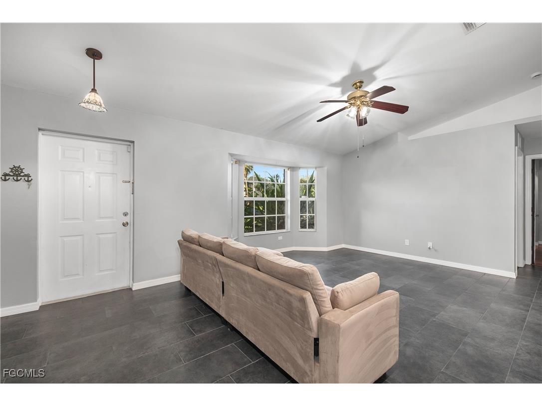 2231 NW Embers Terrace Cape Coral FL 33993 2025013668 image4