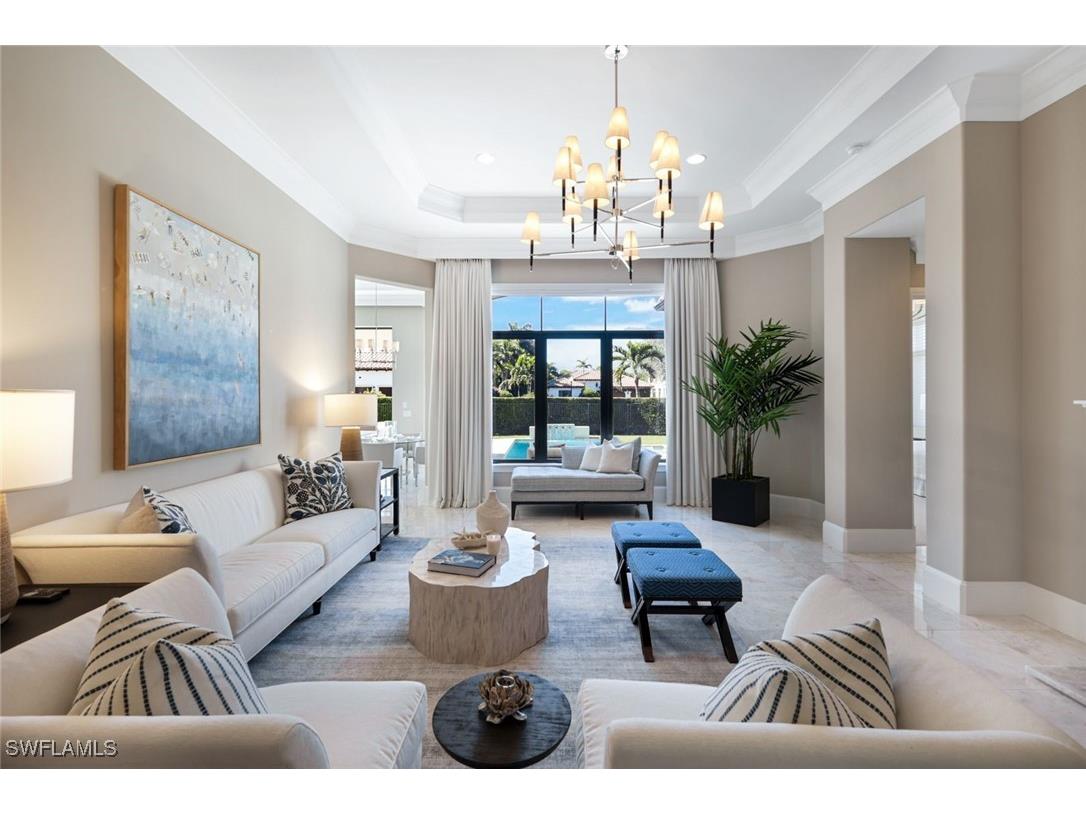 2231 Residence Circle Naples FL 34105 225011628 image1