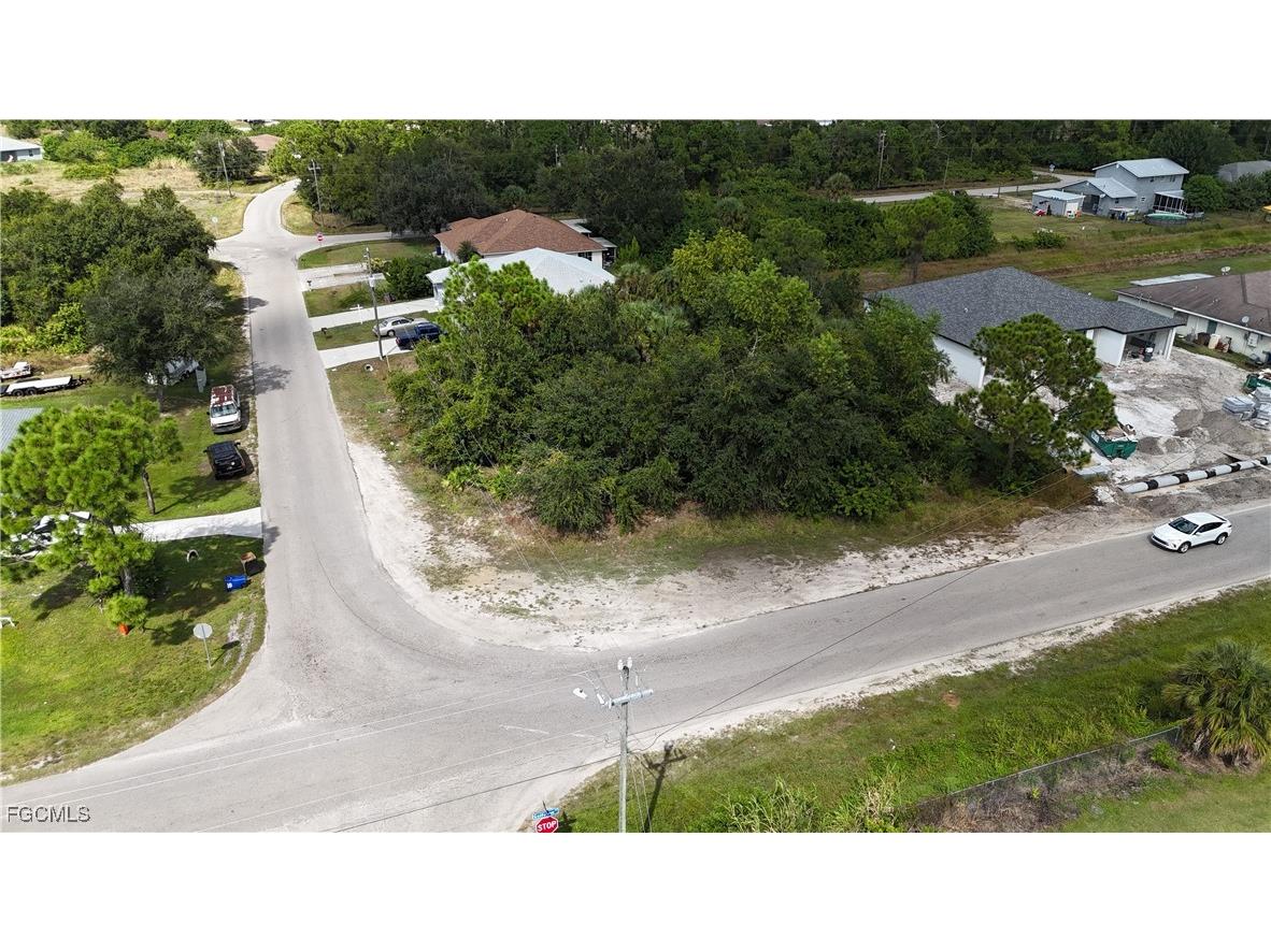 2231 Snead Drive Lehigh Acres FL 33973 2025017053 image2