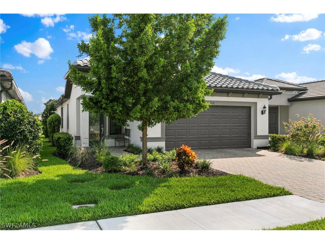 2231 Yellowfin Circle Naples FL 34114 224040565 image1