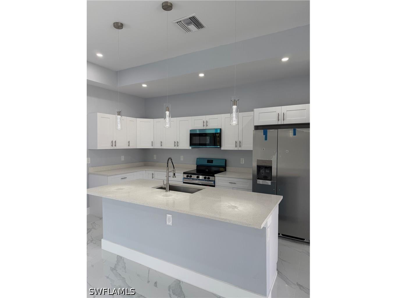 2232 Kean Court Naples FL 34117 226013524 image4