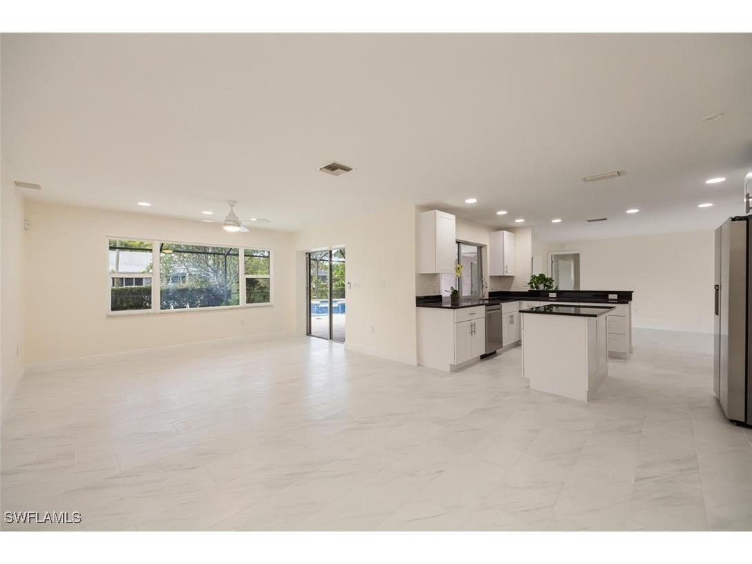 2232 Longboat Drive Naples FL 34104 225044584 image15