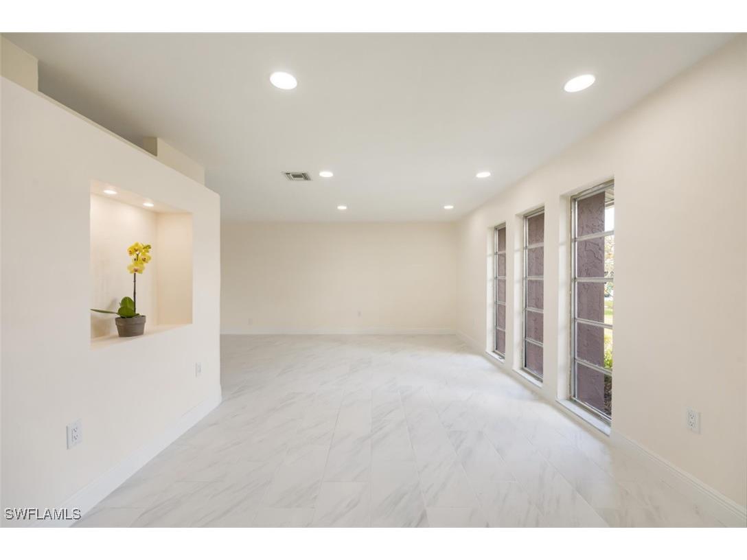 2232 Longboat Drive Naples FL 34104 225044584 image18