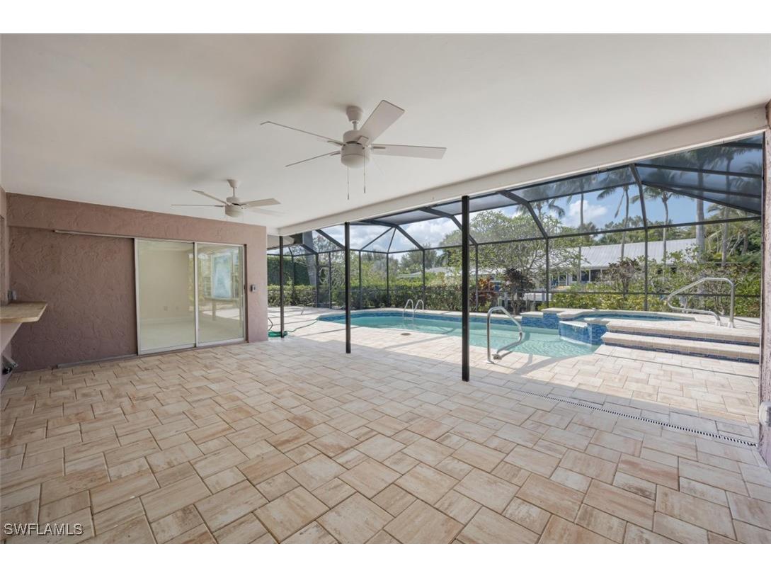 2232 Longboat Drive Naples FL 34104 225044584 image34