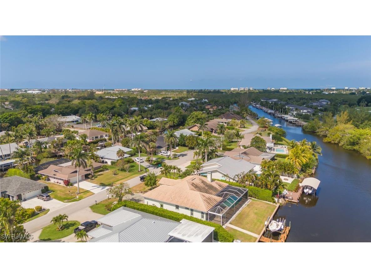 2232 Longboat Drive Naples FL 34104 225044584 image40