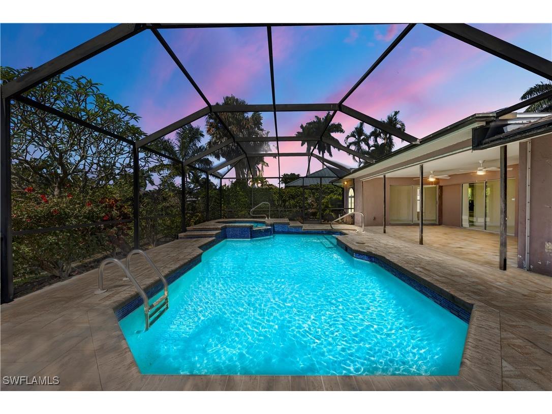 2232 Longboat Drive Naples FL 34104 225044584 image5