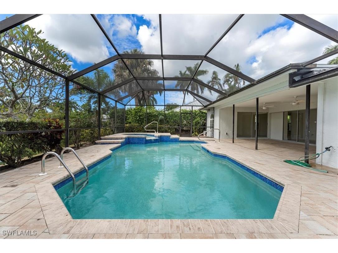 2232 Longboat Drive Naples FL 34104 225044584 image6