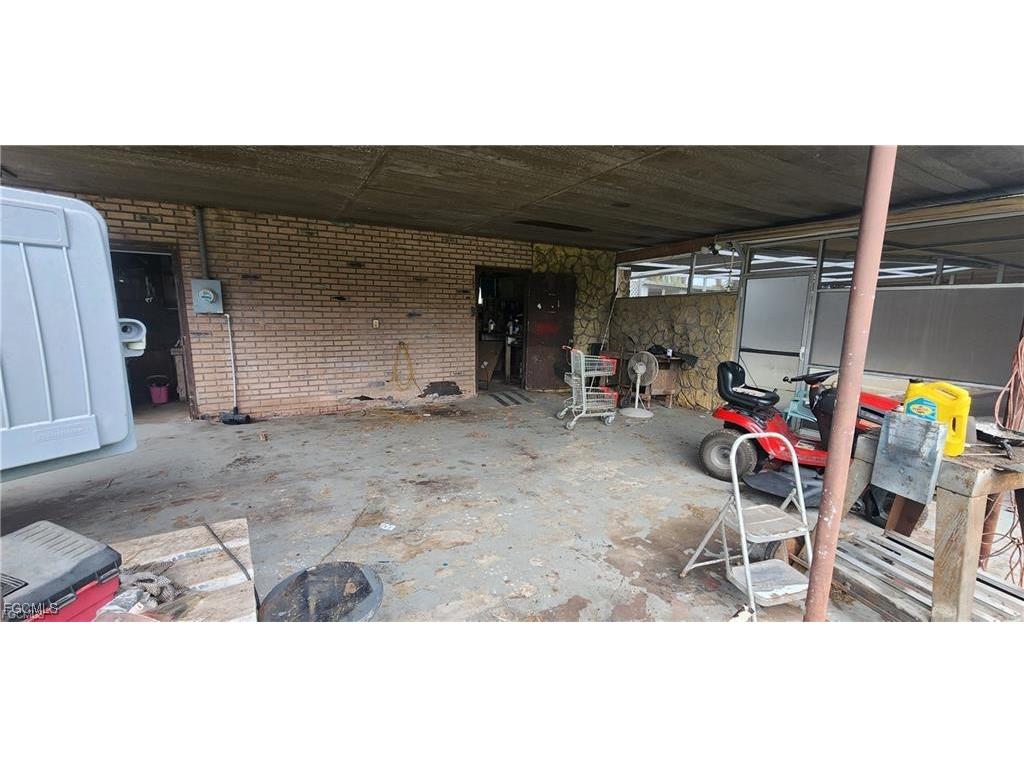2232 Marina Park Drive Fort Myers FL 33905 2025016148 image10