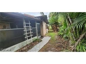 2232 Marina Park Drive Fort Myers FL 33905 2025016148 image8