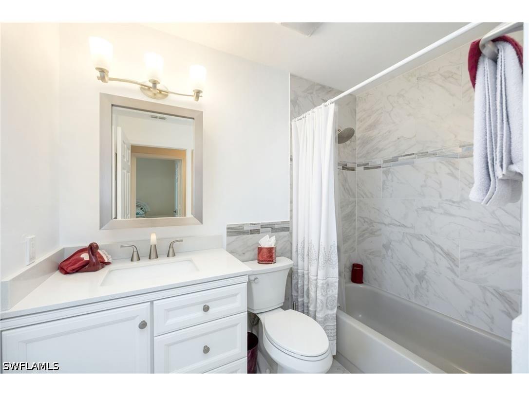 2232 Piccadilly Court Naples FL 34112 226022328 image23