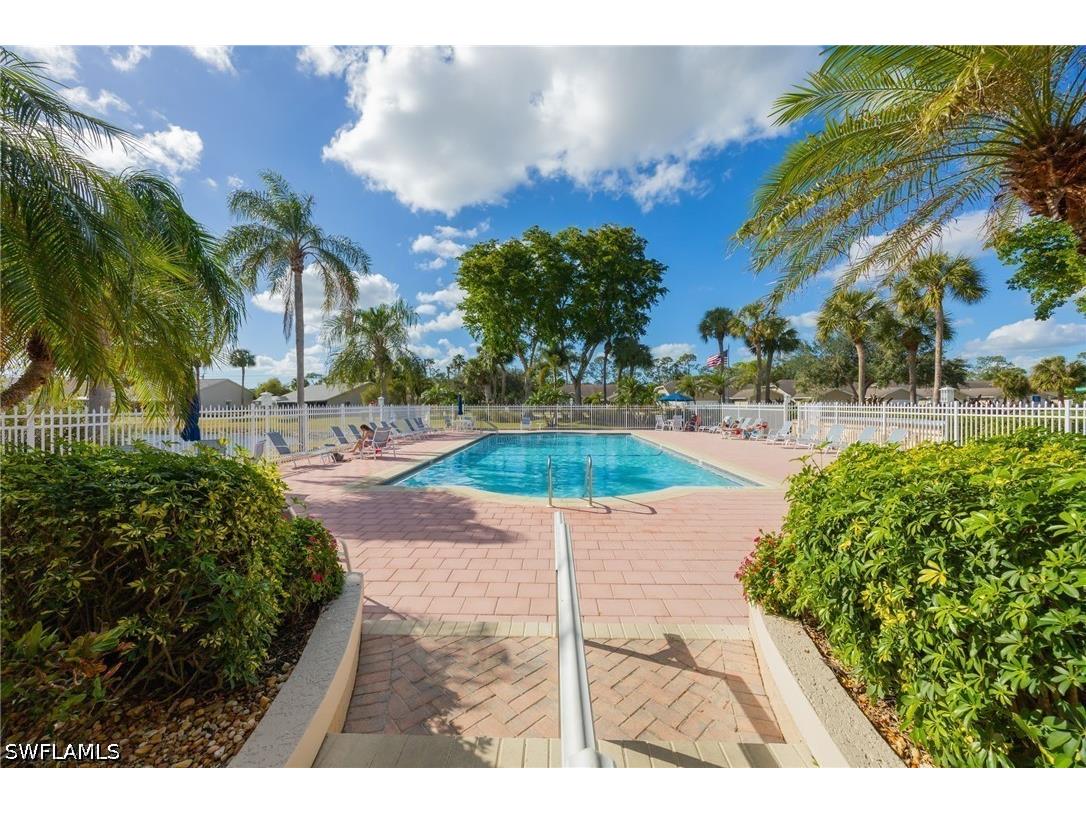 2232 Piccadilly Court Naples FL 34112 226022328 image34