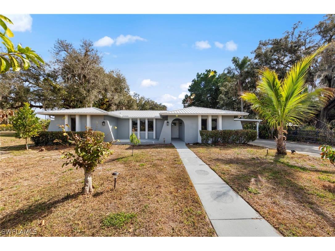 2232 Randolph Drive Fort Myers FL 33905 226007996 image2
