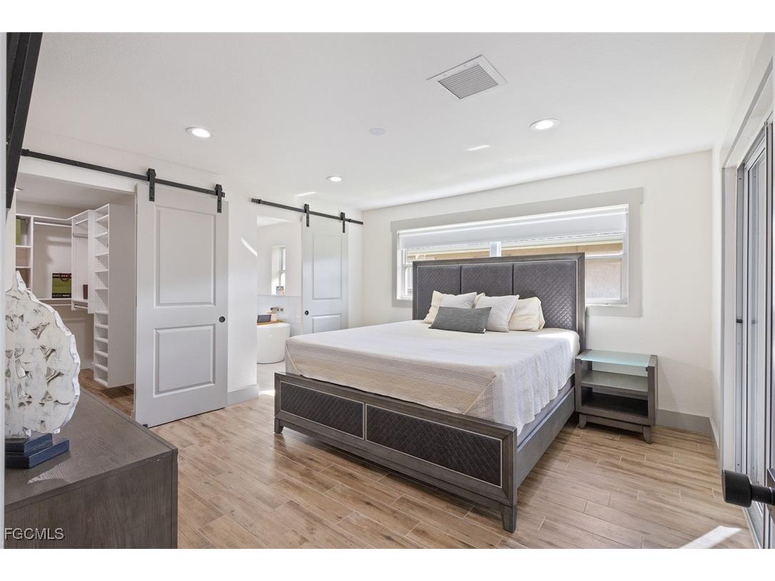 2232 SE 27th Street Cape Coral FL 33904 2025004599 image15