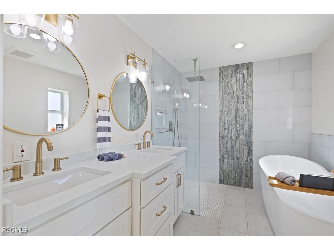 2232 SE 27th Street Cape Coral FL 33904 2025004599 image34