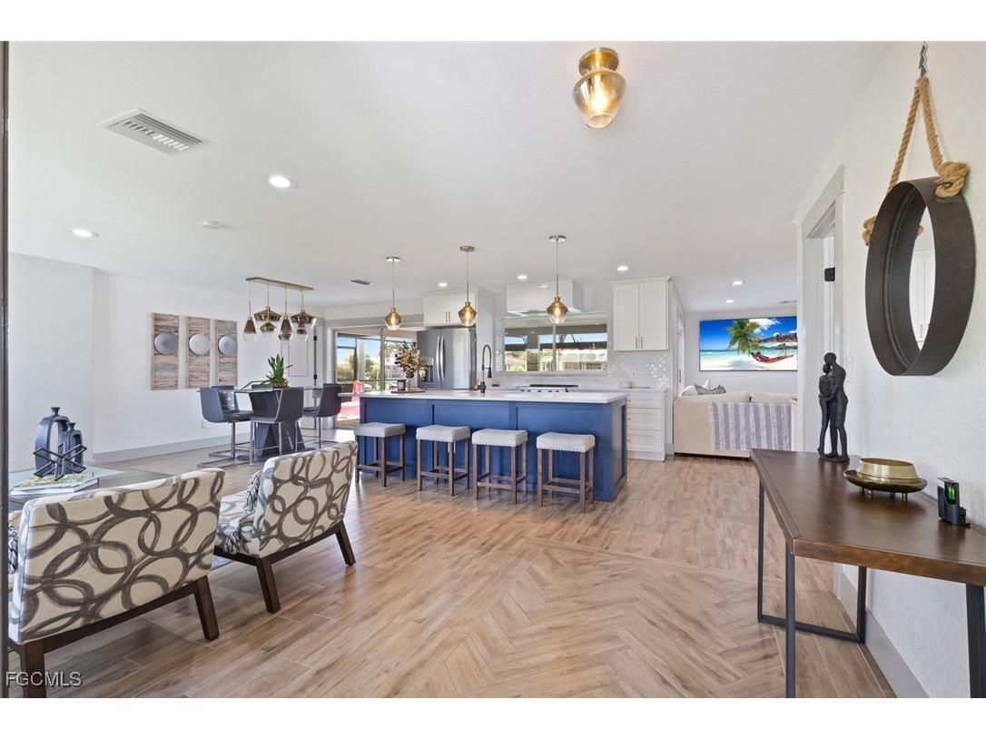 2232 SE 27th Street Cape Coral FL 33904 2025004599 image7