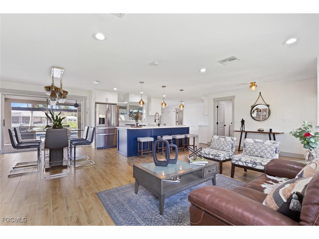 2232 SE 27th Street Cape Coral FL 33904 2025004599 image8