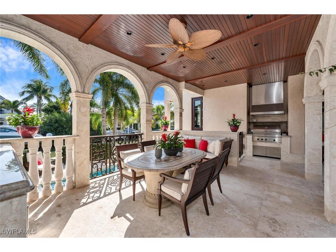 2233 Forrest Lane Naples FL 34102 225071270 image18