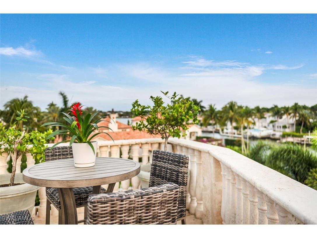 2233 Forrest Lane Naples FL 34102 225071270 image38