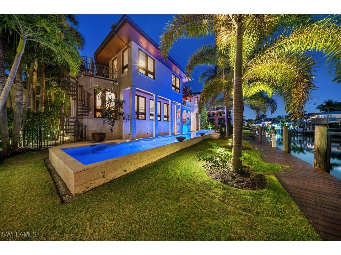 2233 Forrest Lane Naples FL 34102 225071270 image6