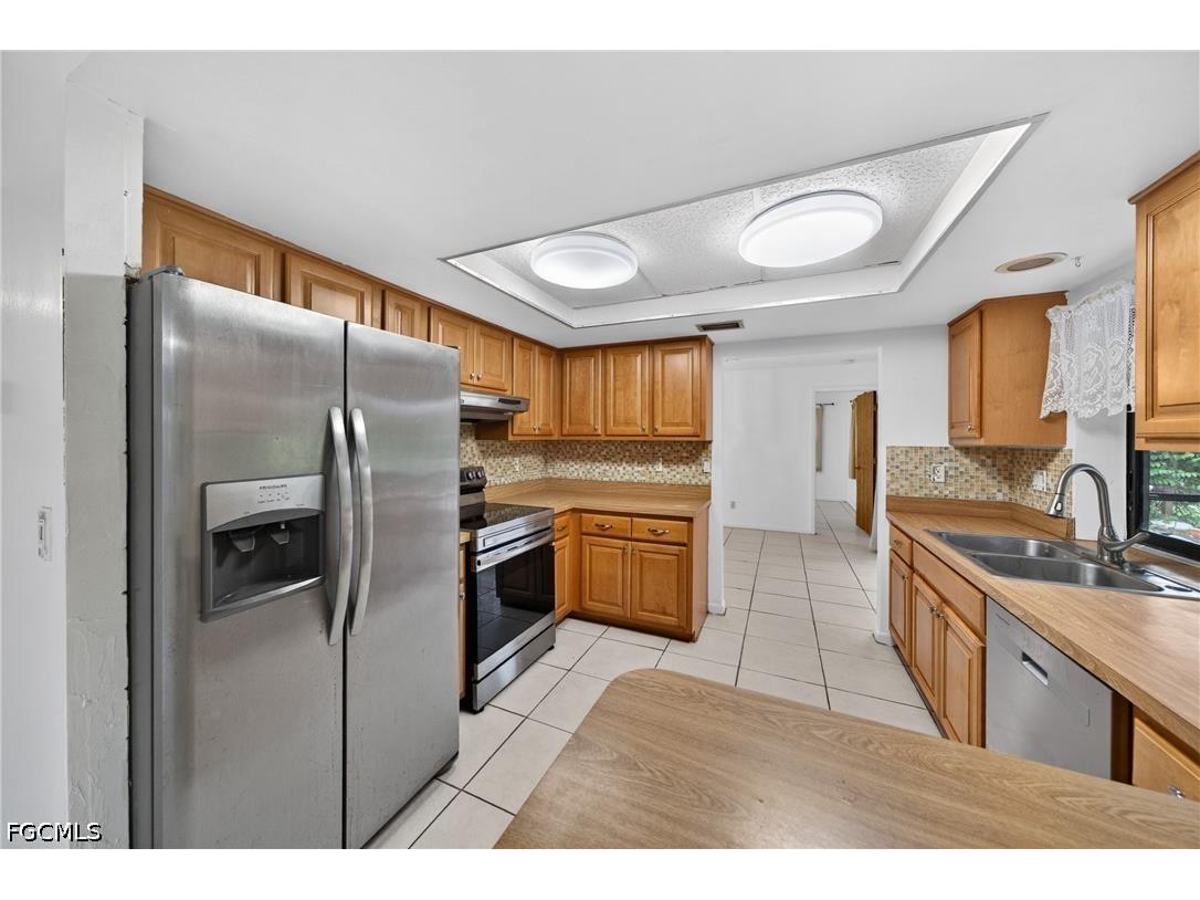 2233 SW 4th Street Cape Coral FL 33991 2026019490 image12