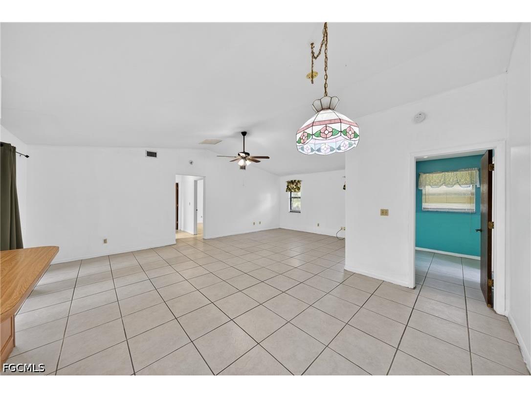 2233 SW 4th Street Cape Coral FL 33991 2026019490 image16