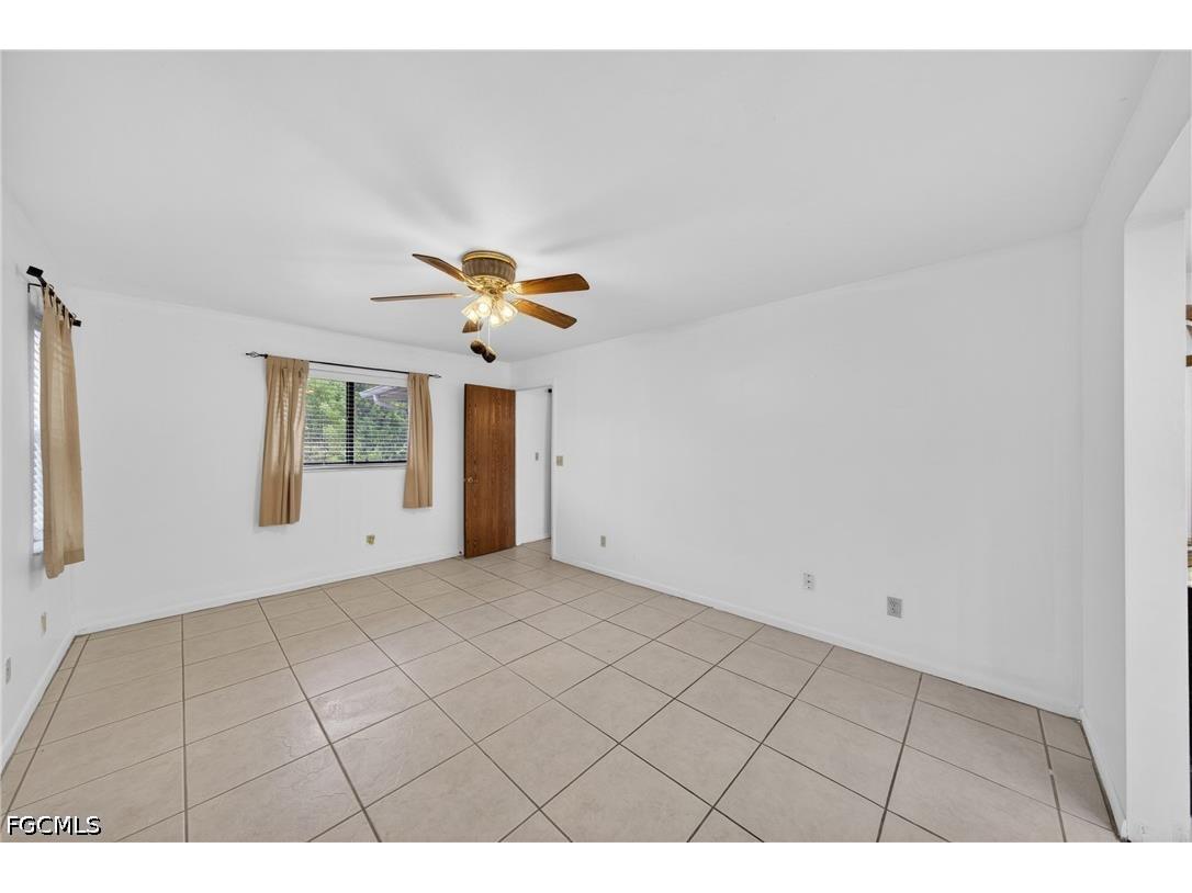 2233 SW 4th Street Cape Coral FL 33991 2026019490 image19