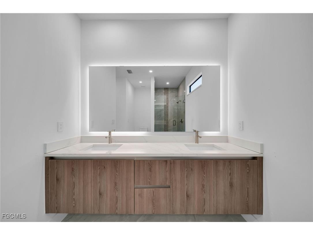 2234 NW 6th Terrace Cape Coral FL 33993 2025023309 image25