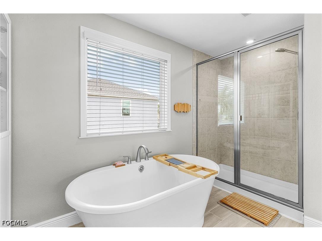 2235 SW 2nd Lane Cape Coral FL 33991 2026003592 image11