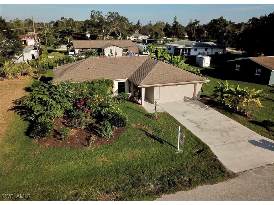2236 Hibiscus Road Fort Myers FL 33905 223078005 image1
