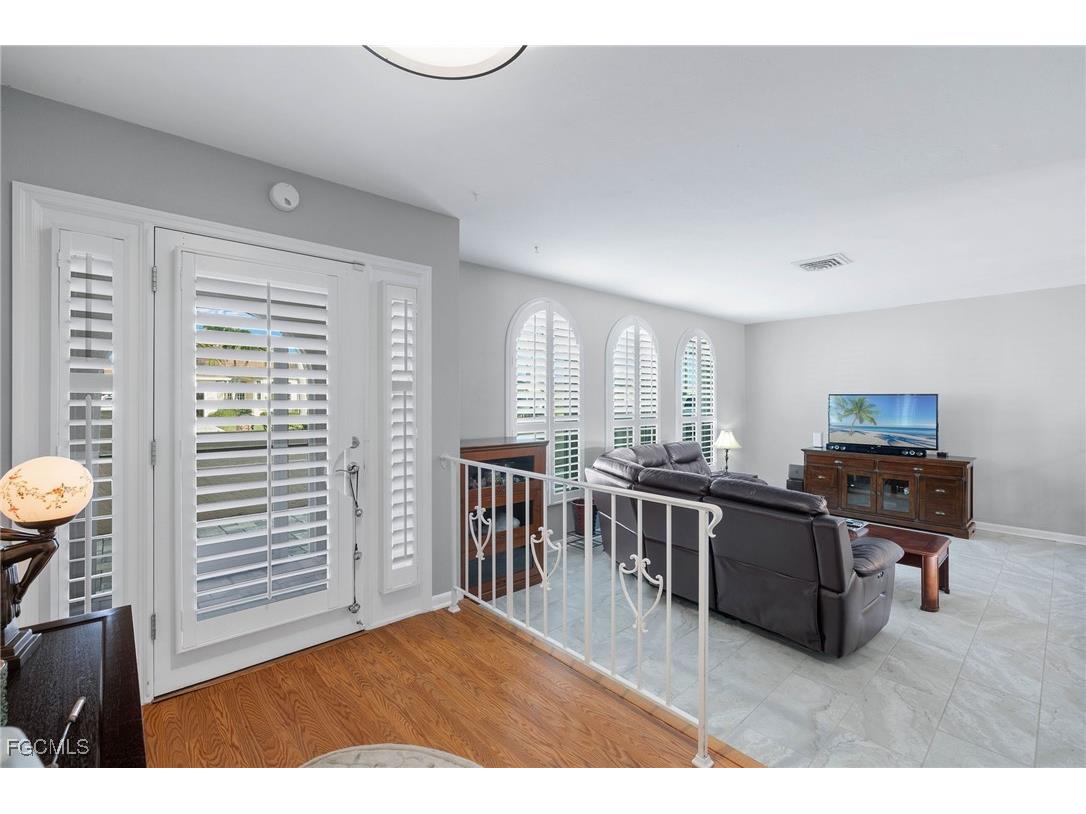 2236 SE 27th Street Cape Coral FL 33904 2025003975 image5