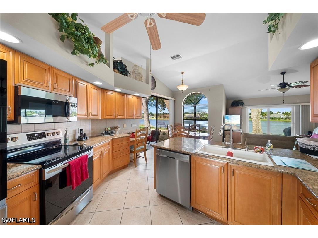 22361 Fountain Lakes Boulevard Estero FL 33928 226017440 image13