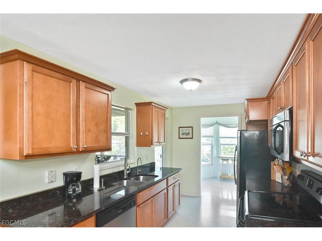 2237 Flora Avenue Fort Myers FL 33907 2026011254 image10