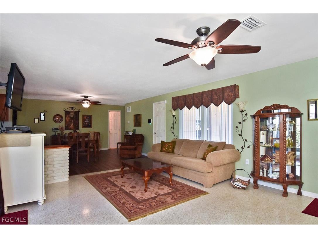 2237 Flora Avenue Fort Myers FL 33907 2026011254 image3