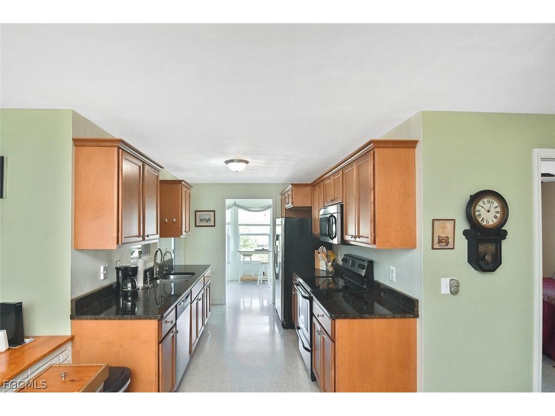 2237 Flora Avenue Fort Myers FL 33907 2026011254 image9