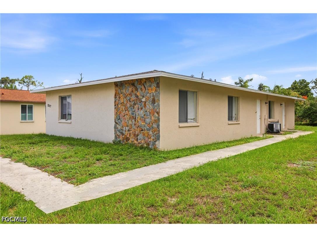 2237 Iris Way Fort Myers FL 33905 2026024120 image1