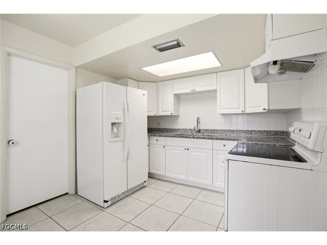 2237 Iris Way Fort Myers FL 33905 2026024120 image12