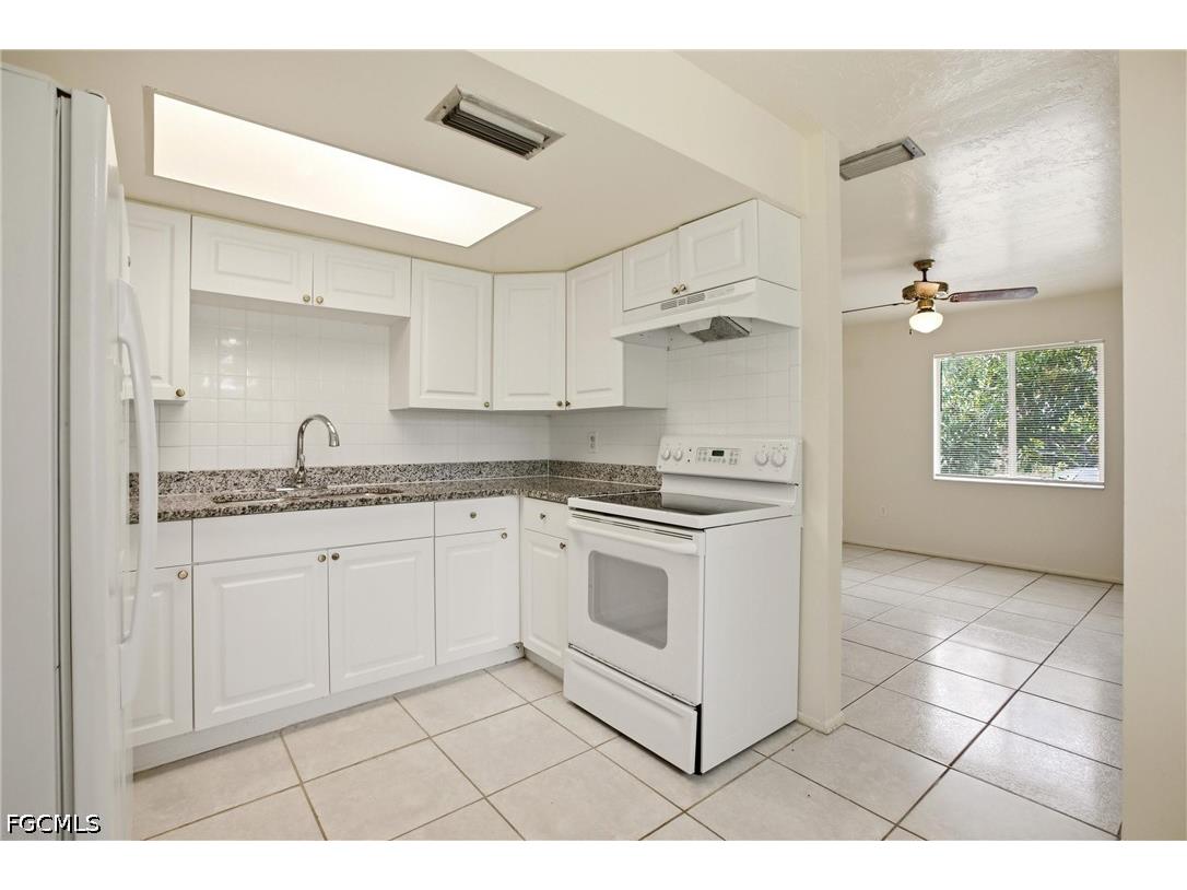 2237 Iris Way Fort Myers FL 33905 2026024120 image13
