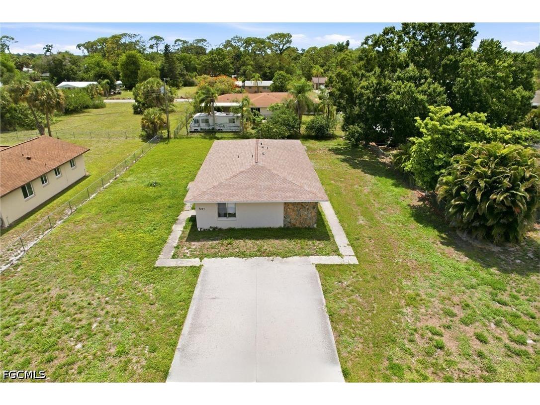 2237 Iris Way Fort Myers FL 33905 2026024120 image31
