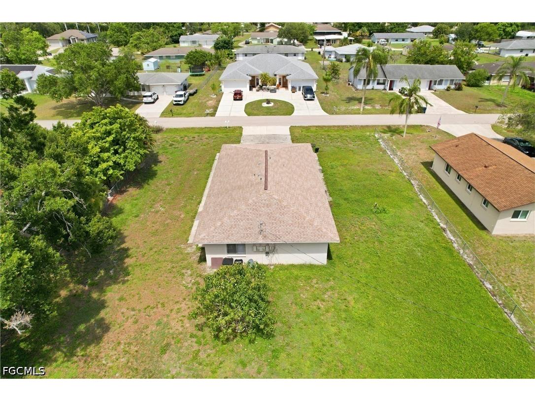 2237 Iris Way Fort Myers FL 33905 2026024120 image39