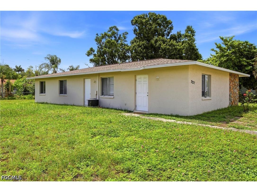 2237 Iris Way Fort Myers FL 33905 2026024120 image5