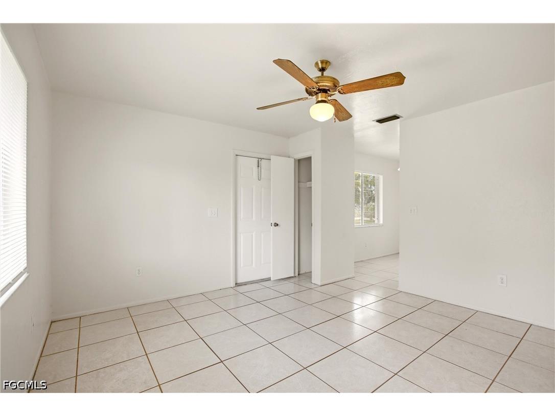 2237 Iris Way Fort Myers FL 33905 2026024120 image9