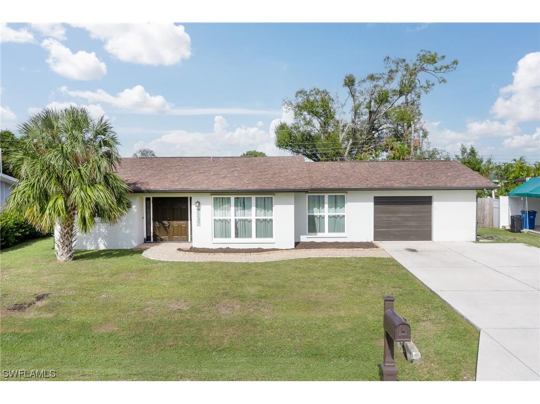 2237 Ivy Avenue Fort Myers FL 33907 223092238 image1