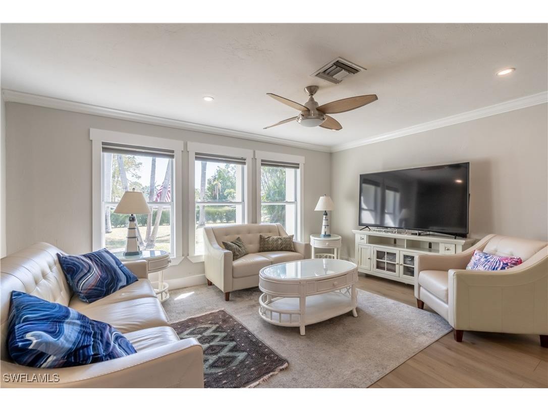 2237 Kings Lake Boulevard Naples FL 34112 225069632 image11