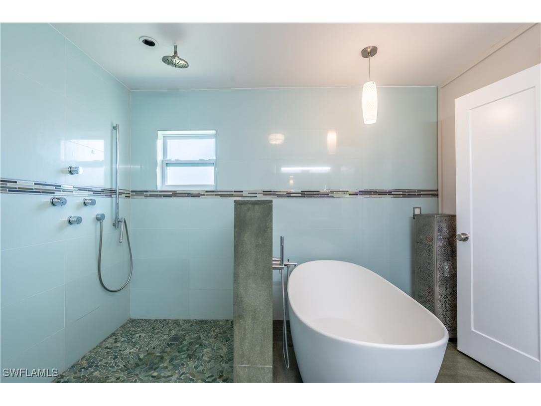 2237 Kings Lake Boulevard Naples FL 34112 225069632 image26