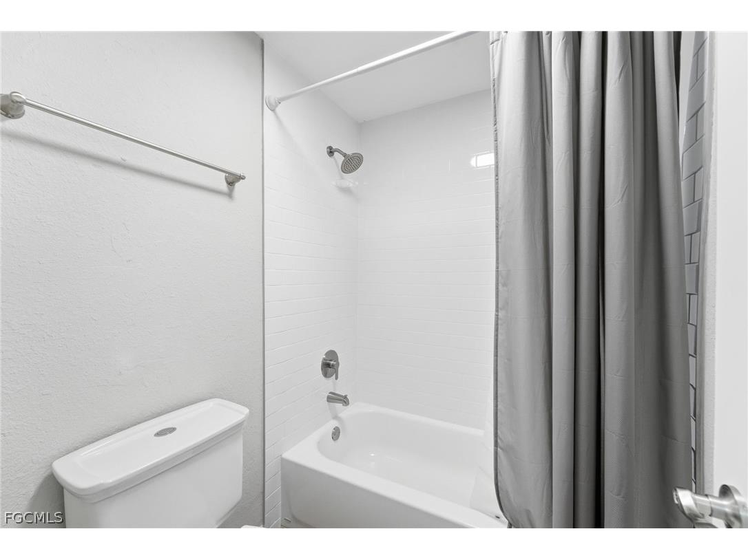 22375 Edgewater Drive #205 Punta Gorda FL 33980 2026006929 image7