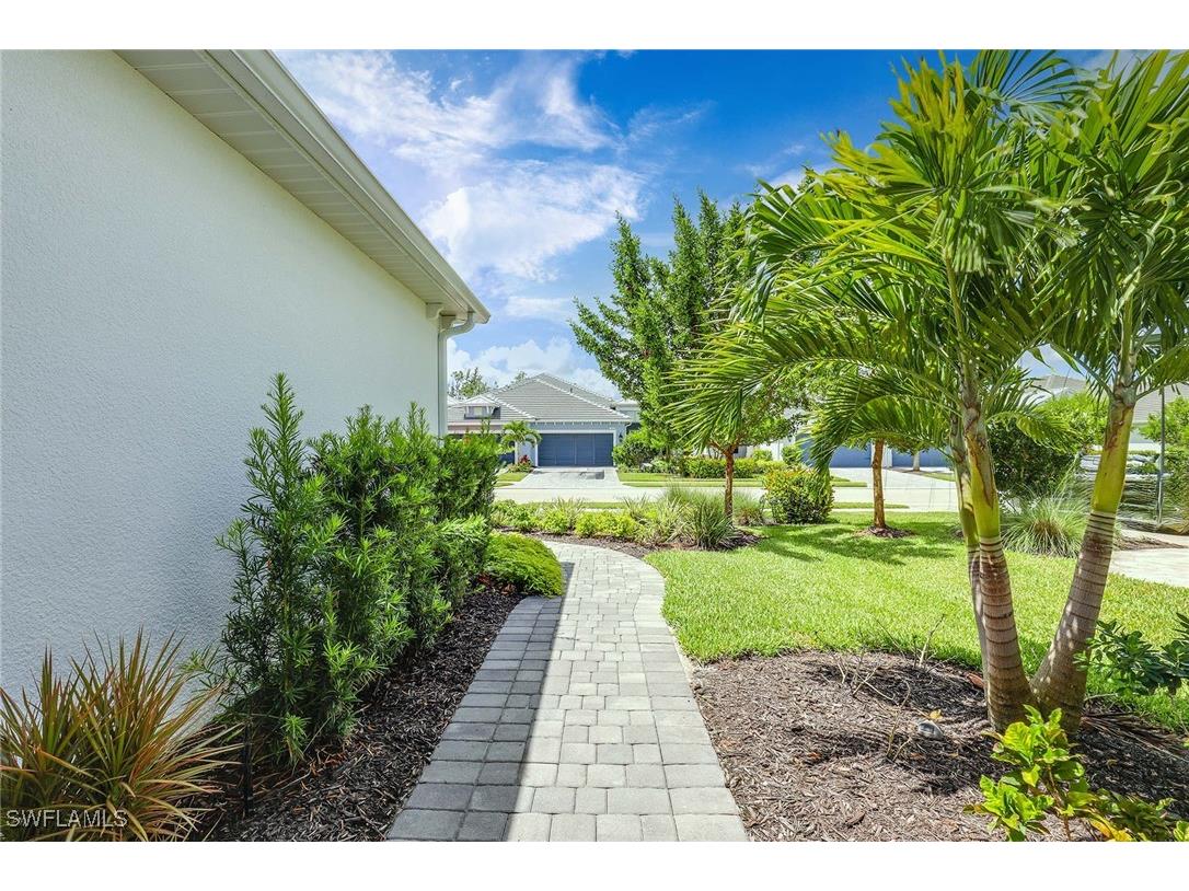 2238 Marquesa Circle Naples FL 34112 225056148 image6
