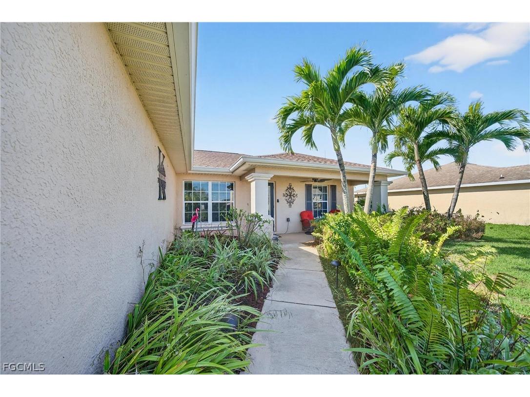 2238 NW 8th Terrace Cape Coral FL 33993 2026010959 image32