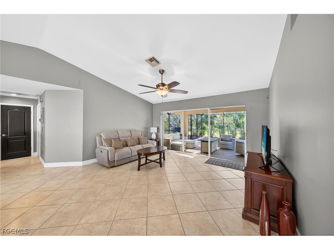 2238 NW 8th Terrace Cape Coral FL 33993 2026010959 image4