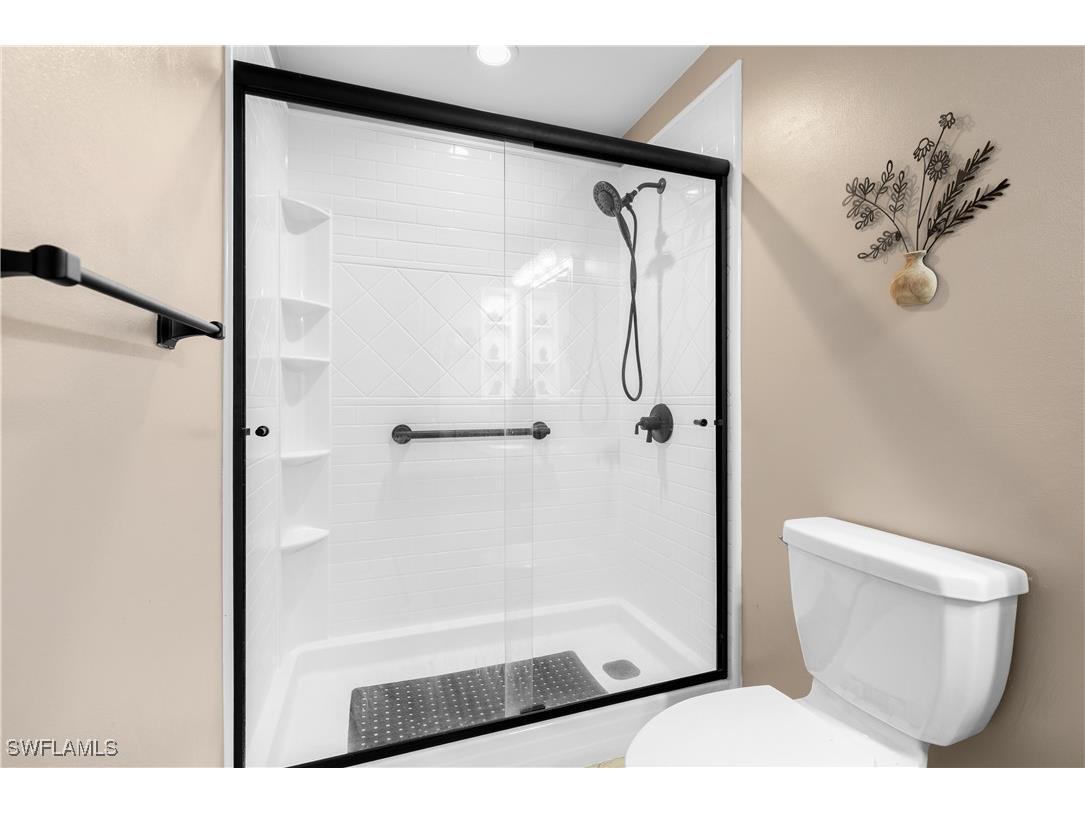 2238 NW 8th Terrace Cape Coral FL 33993 225046137 image20